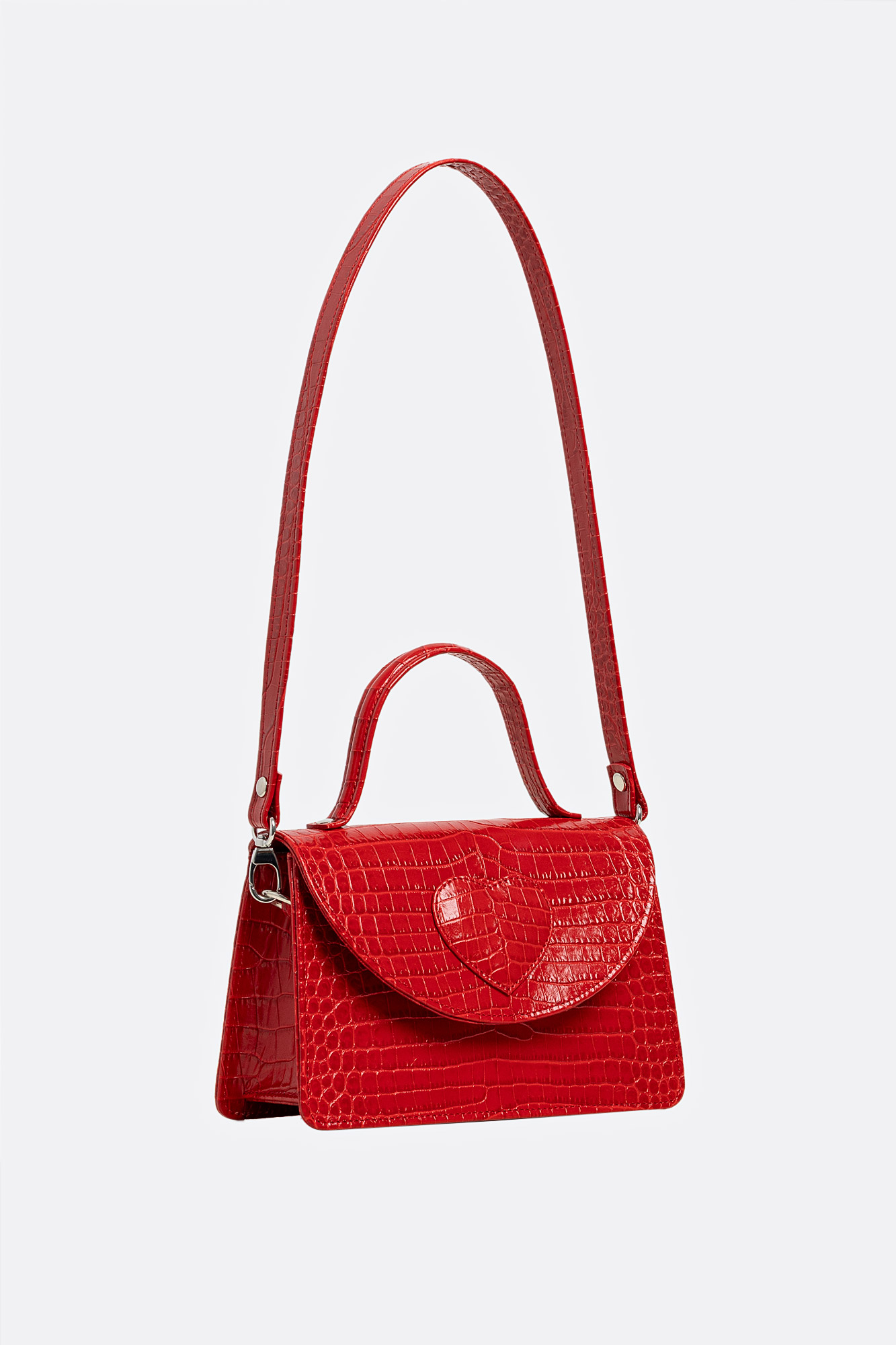 AMELIE Red Croco Leather Bag With Heart Attached - Image 3
