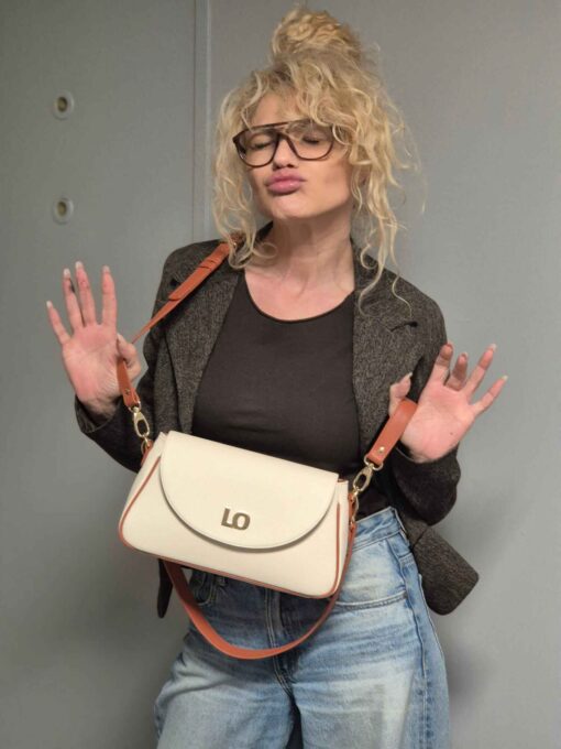 LEYLA Cream Leather Bag With Camel Straps - Image 4