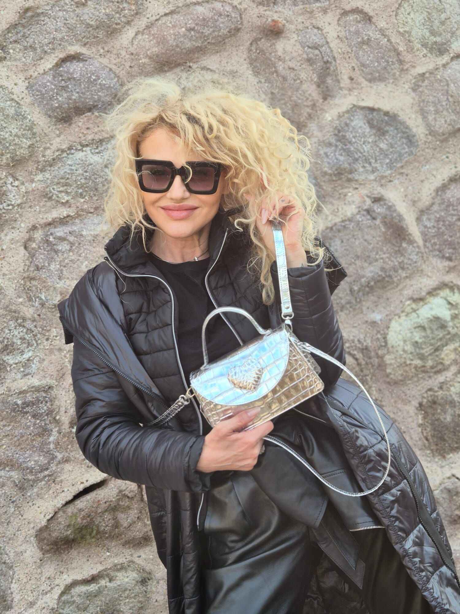 AMELIE Black Croco Leather Bag With Heart Attached - Image 2